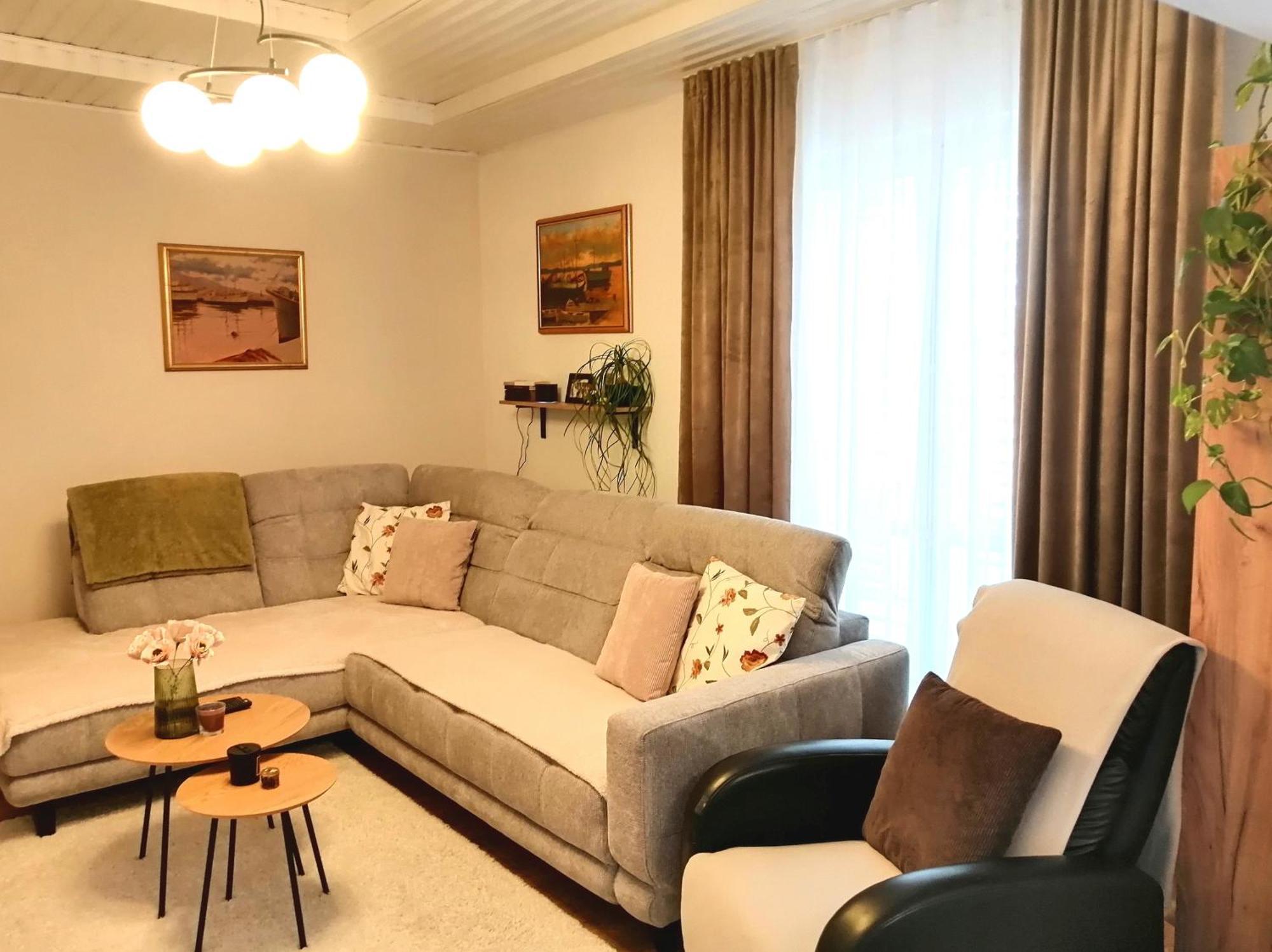Maja Lägenhet Makarska Exteriör bild